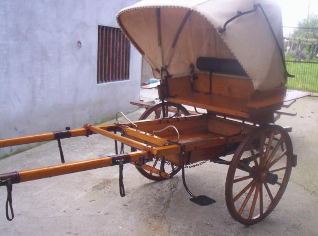 ANTICO-CALESSE-CON-RUOTE-IN-LEGNO.jpg