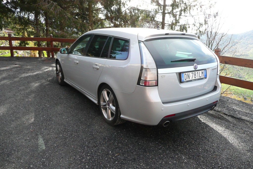 Saab 9.3 Sport Hatch 1.9 TTiD Aero Sentronic 180cv (9) m.jpg