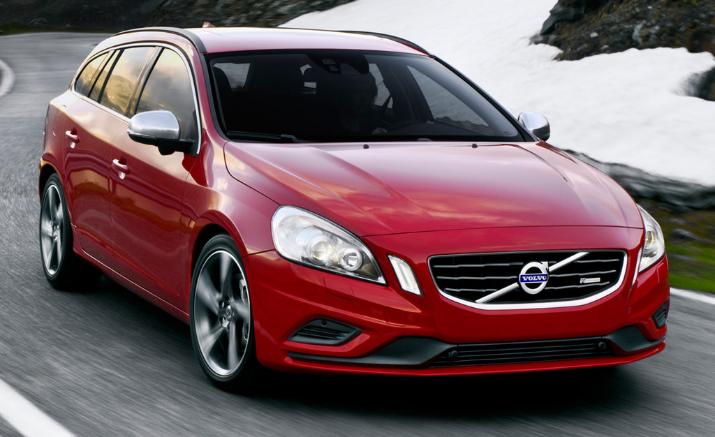 2011-Volvo-V60-R-Design.jpg