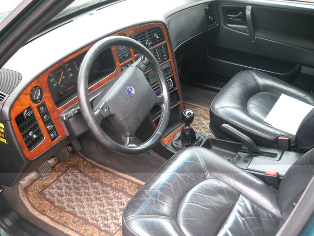 saab9000interni.jpg
