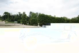ROYALE.jpg
