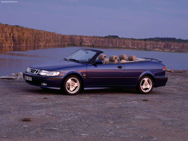Saab-9-3_Aero_Convertible_2000_800x600_wallpaper_08.jpg