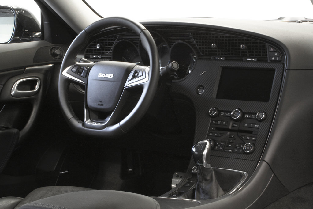 InteriorCarbon01.jpg