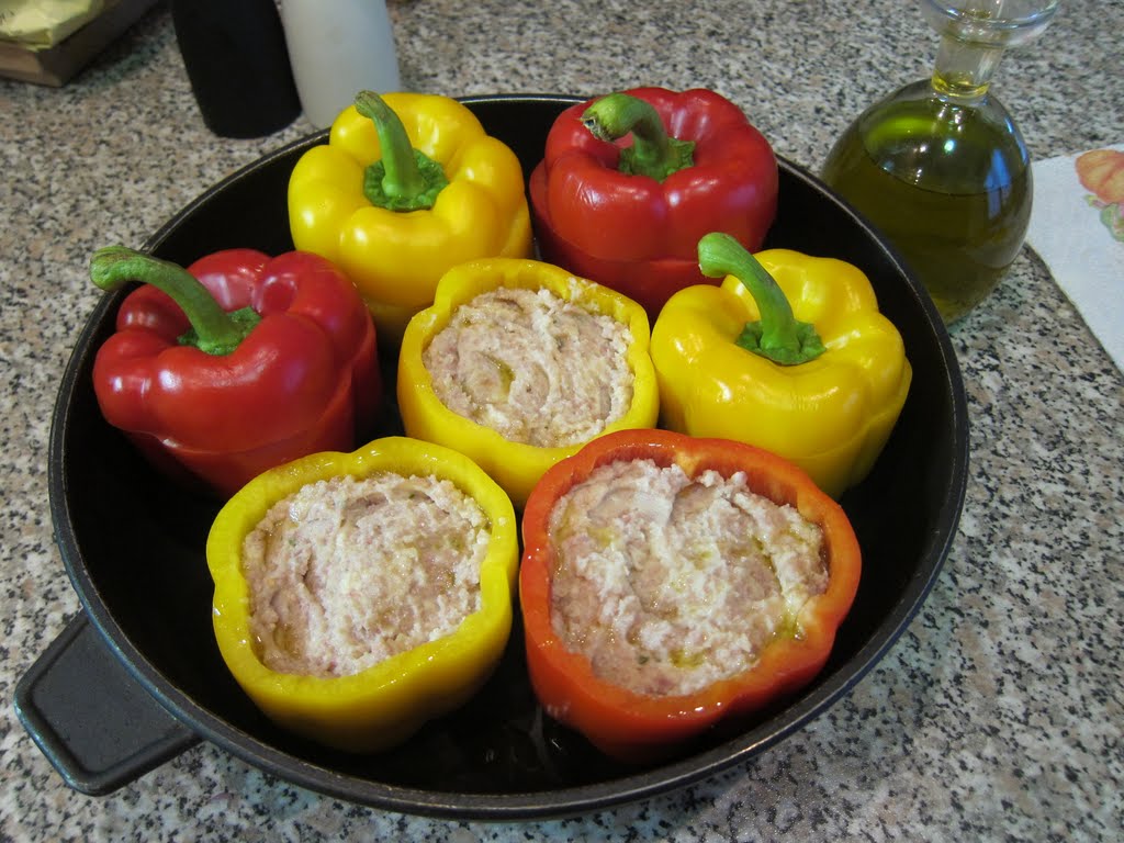 Peperoni ripieni di salsiccia e patate 016.JPG