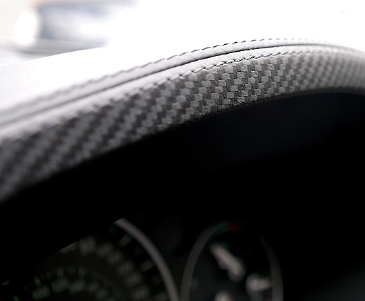 saab-93-hirsch-carbon-leather-detail.jpg
