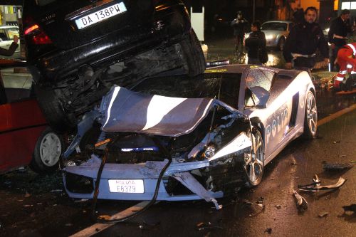 big_incidente_lamborghini_polizia.jpg