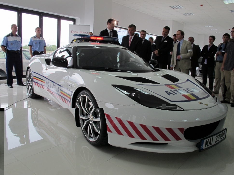 Lotus-Evora-S-Romanian-Police-Car-4.jpg