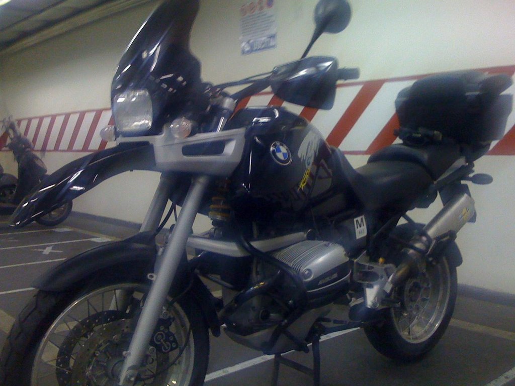 bmw 002.jpg