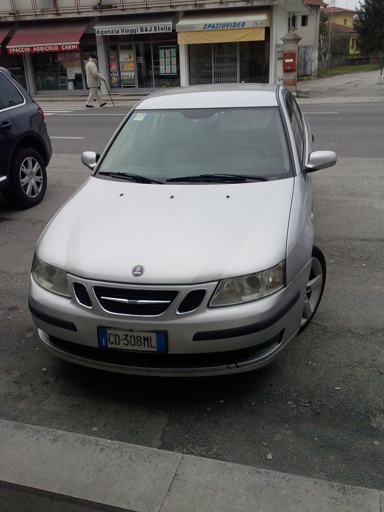 saab_front.jpg