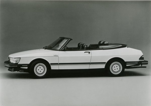 saab900-1983.jpg