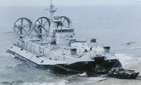 hovercraft-sbarco.jpg