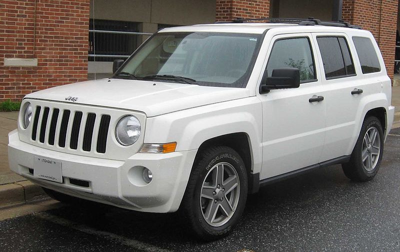 800px-Jeep_Patriot.jpg