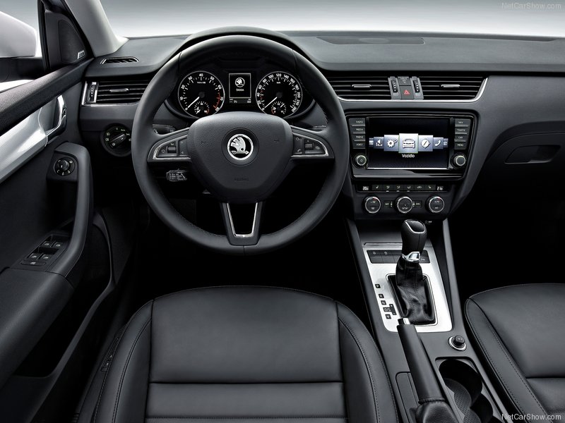 Skoda-Octavia_2013_800x600_wallpaper_2b.jpg