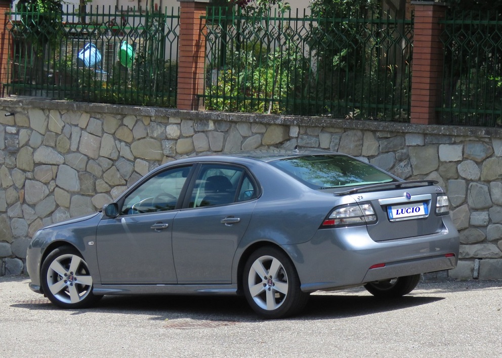 Saab senza targa.JPG