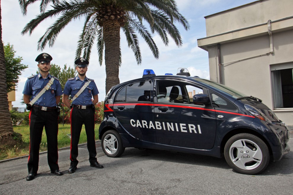 Auto elettrica carabinieri-341f.jpg