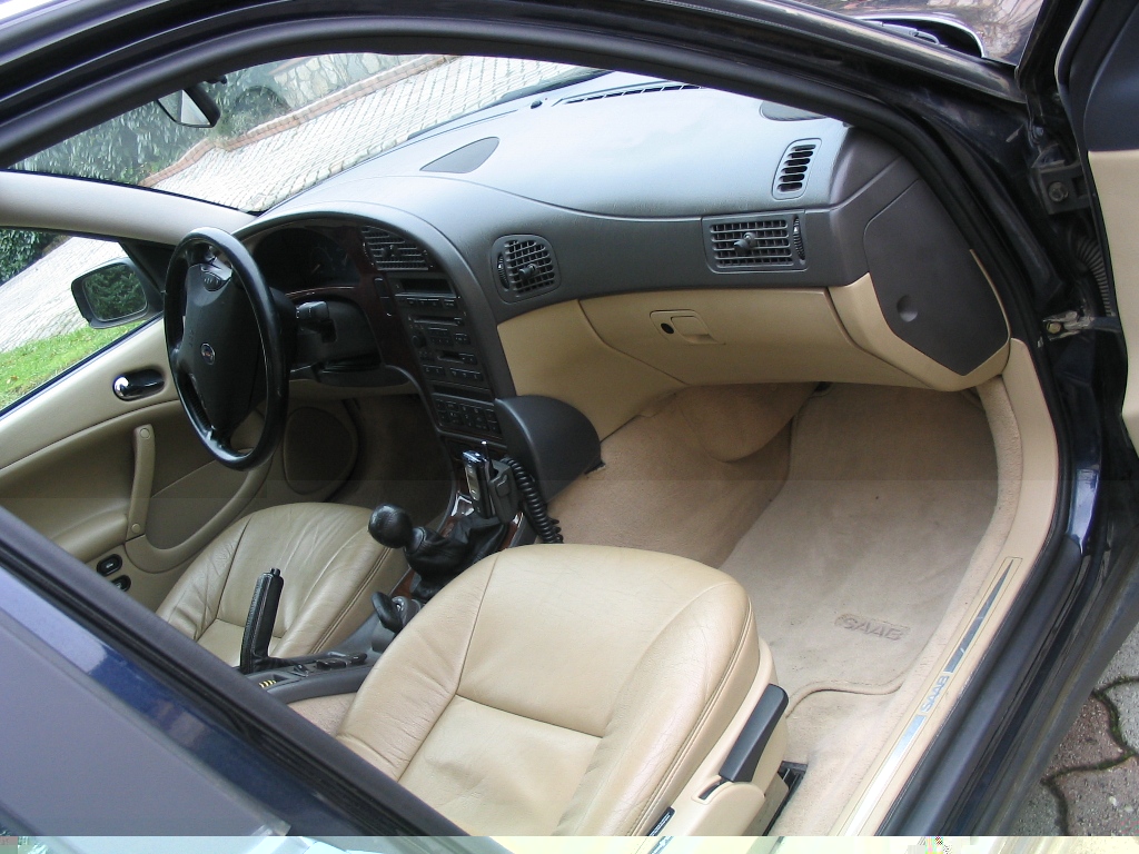 SAAB 9.5 028.jpg