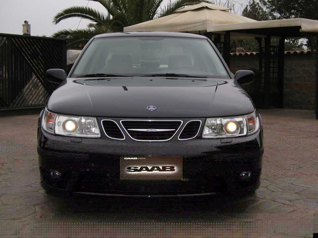 Saab 95 Aero Black Front 1_2002_NOTarga.jpg