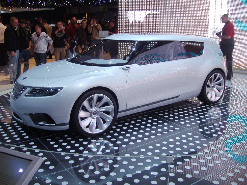 Saab_9-X_BioHybrid_001.jpg