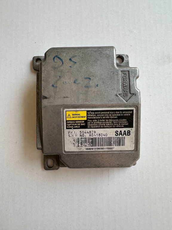 Centr Airbag 9-3OG 02-05 5044839.jpeg