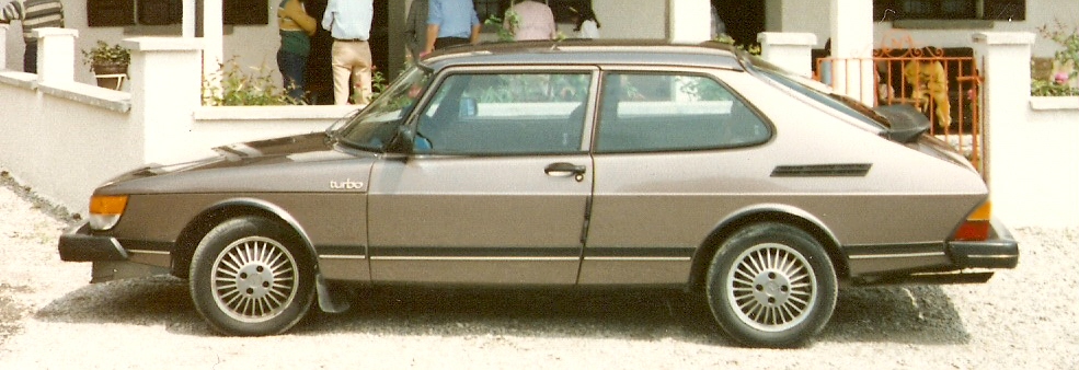 Saab 900 Turbo.jpg