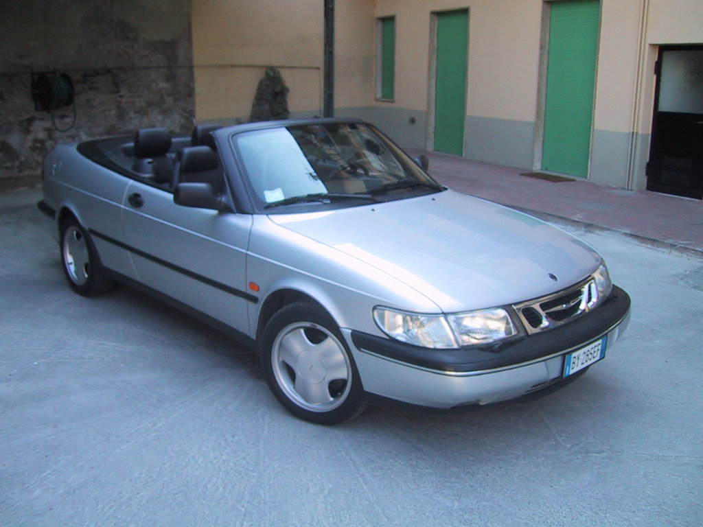 Saab 900 Cabrio Turbo SE 185cv (5).jpg