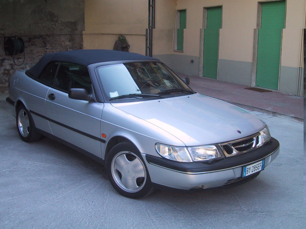 Saab 900 Cabrio Turbo SE 185cv (7).jpg