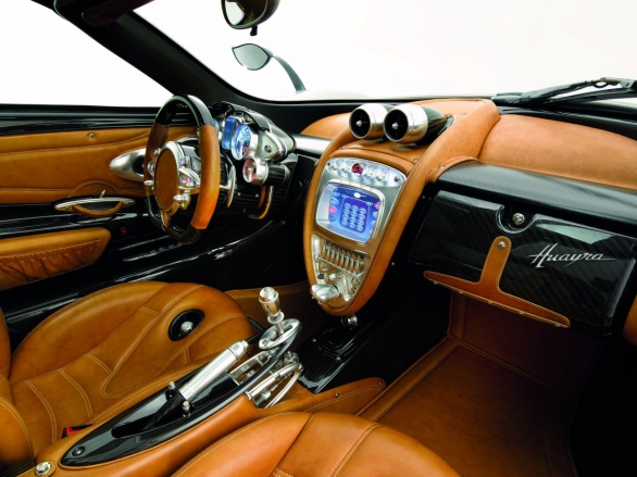 pagani_huayra_17.jpg