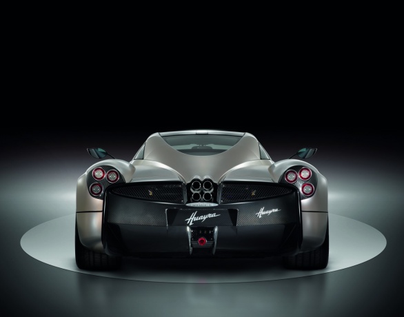 pagani_huayra_15.jpg