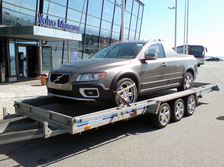 Volvo_XC70_Pickup_truck3.jpg