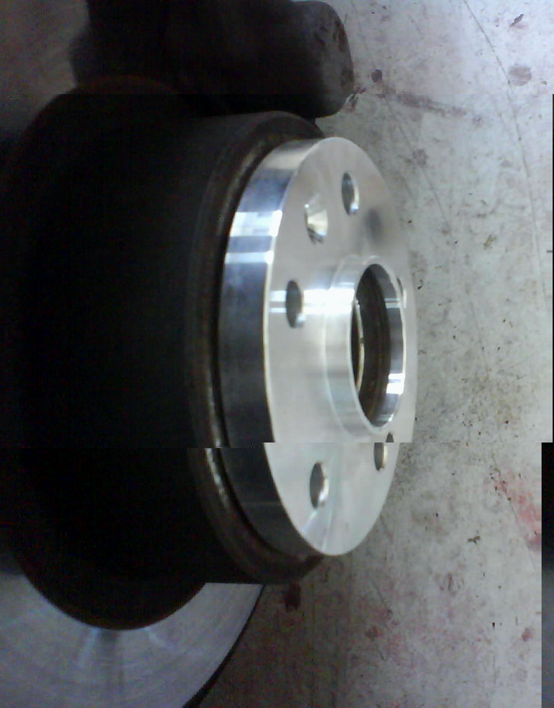 problema distanziale mozzo post 1.JPG