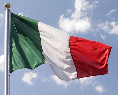 bandiera-italiana-asta.jpg
